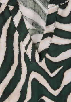 Street One Kleider*Gemustertes Tunika-Kleid pine grove green