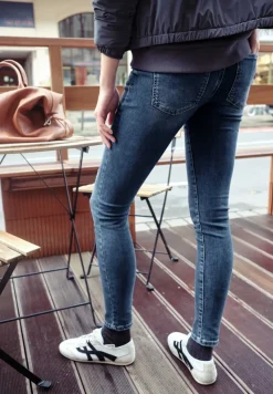 STREET ONE STUDIO Jeans*Jeans mit Destroyed Details dark blue authentic wash