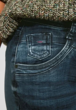 Street One Jeans*Loose Fit Jeans blue black destroy washed