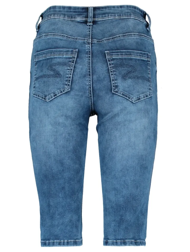 Zabaione Shorts*Modell: Bermuda Jessica white