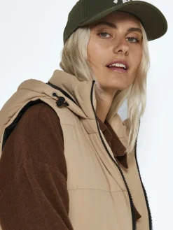 Noisy May Westen*NMAURORA HOOD VEST NOOS hellbraun2