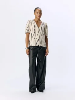 Object Blusen*OBJJACIRA S/S V-NECK TOP NOOS sandshell