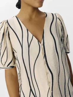 Object Blusen*OBJJACIRA S/S V-NECK TOP NOOS sandshell