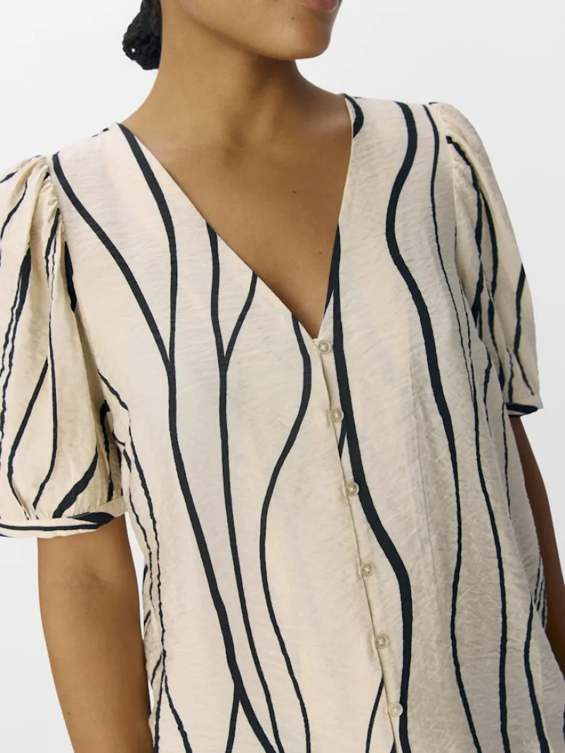 Object Blusen*OBJJACIRA S/S V-NECK TOP NOOS sandshell