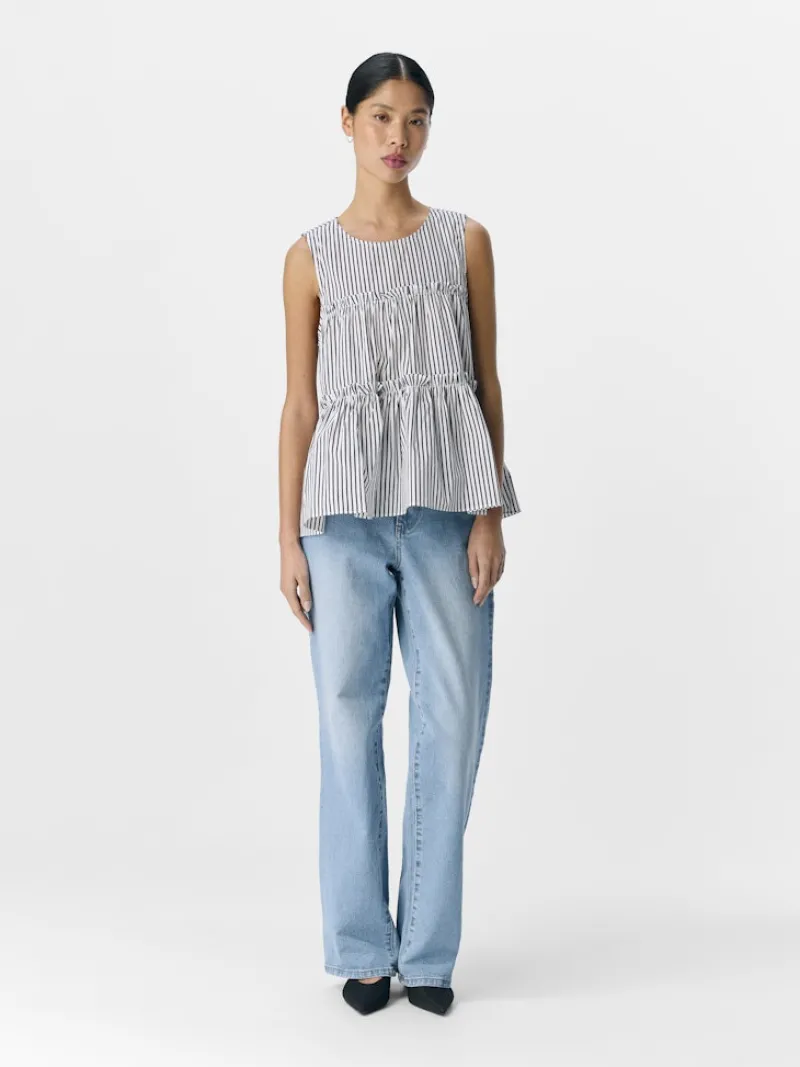 Object Shirts*OBJTUTTA S/L LO O-NECK TOP DIV white