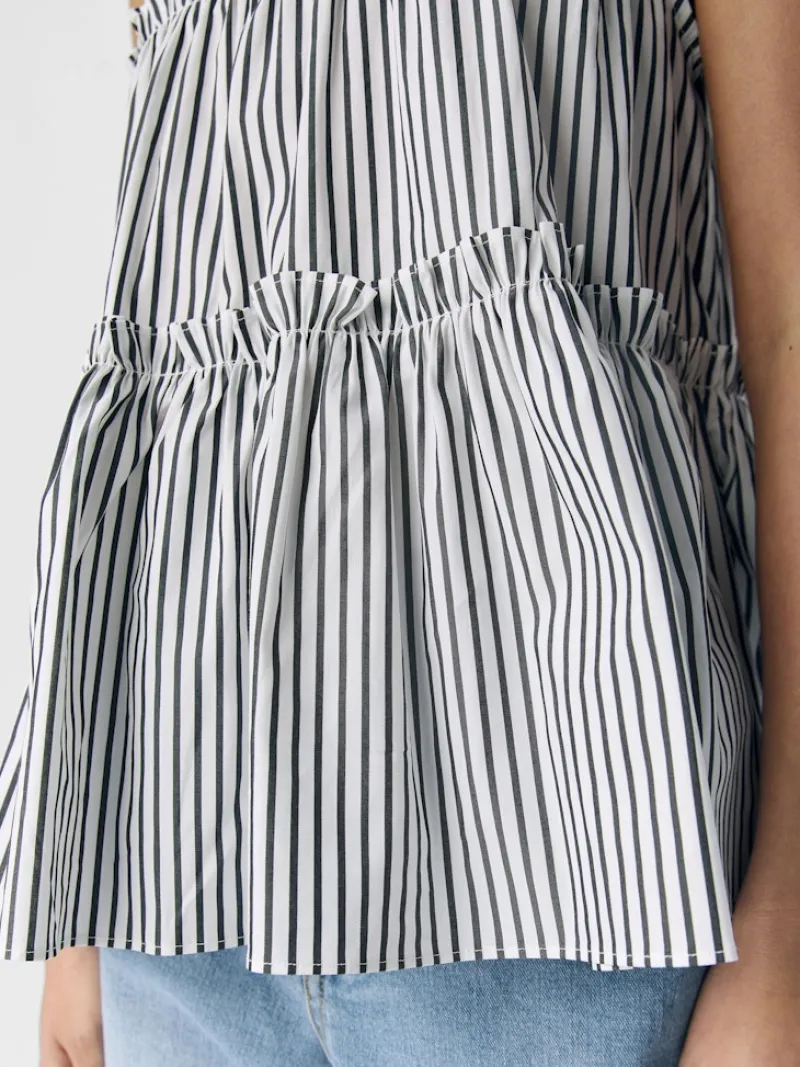 Object Shirts*OBJTUTTA S/L LO O-NECK TOP DIV white