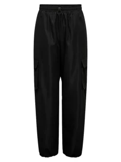 Only Hosen*ONLCASHI CARGO PANT WVN NOOS Black