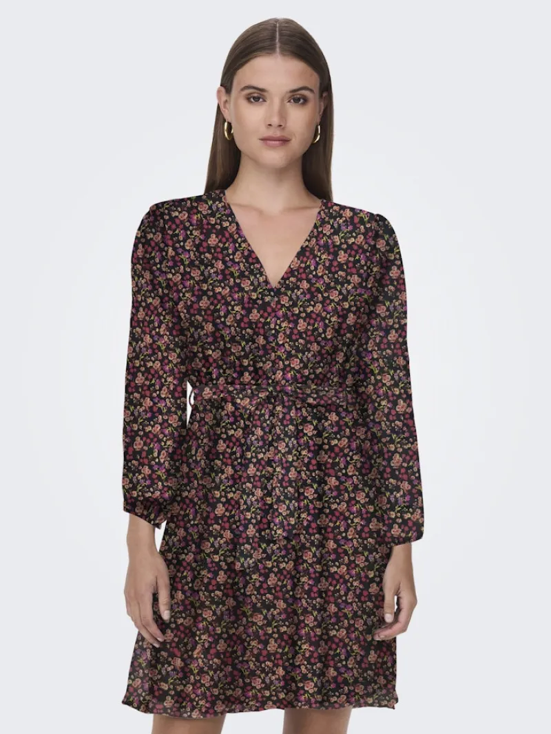 Only Kleider*ONLCERA LIFE 3/4 SHORT DRESS WVN NOOS black8