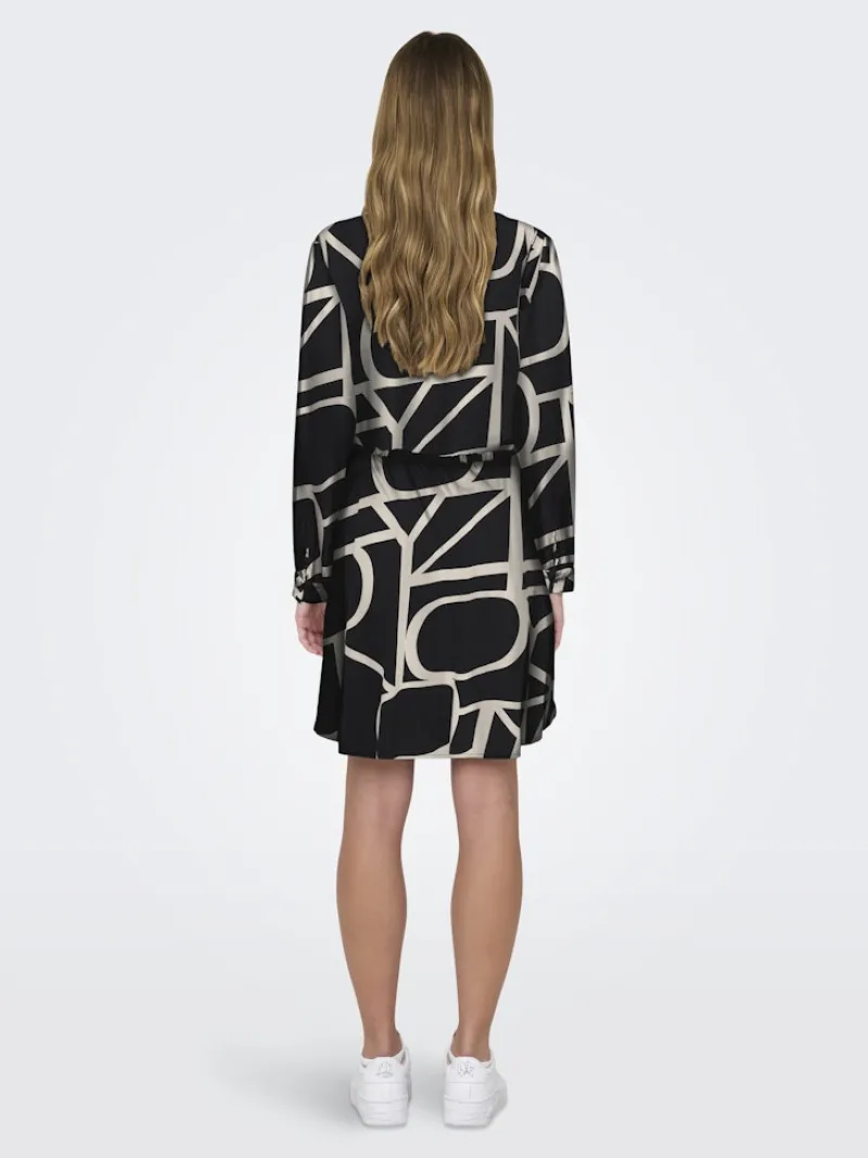 Only Kleider*ONLCORY LIFE L/S V-NECK TUNIC WVN NOOS Black