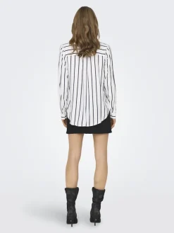 Only Blusen*ONLGUSTA LIFE L/S SHIRT PTM Cloud Dancer-Night sky ocean s