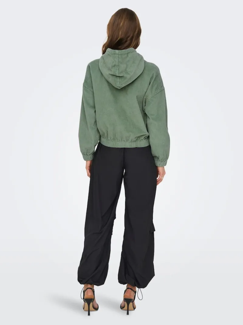 Only Jacken*ONLKENZIE L/S CORD JACKET PNT NOOS grün1