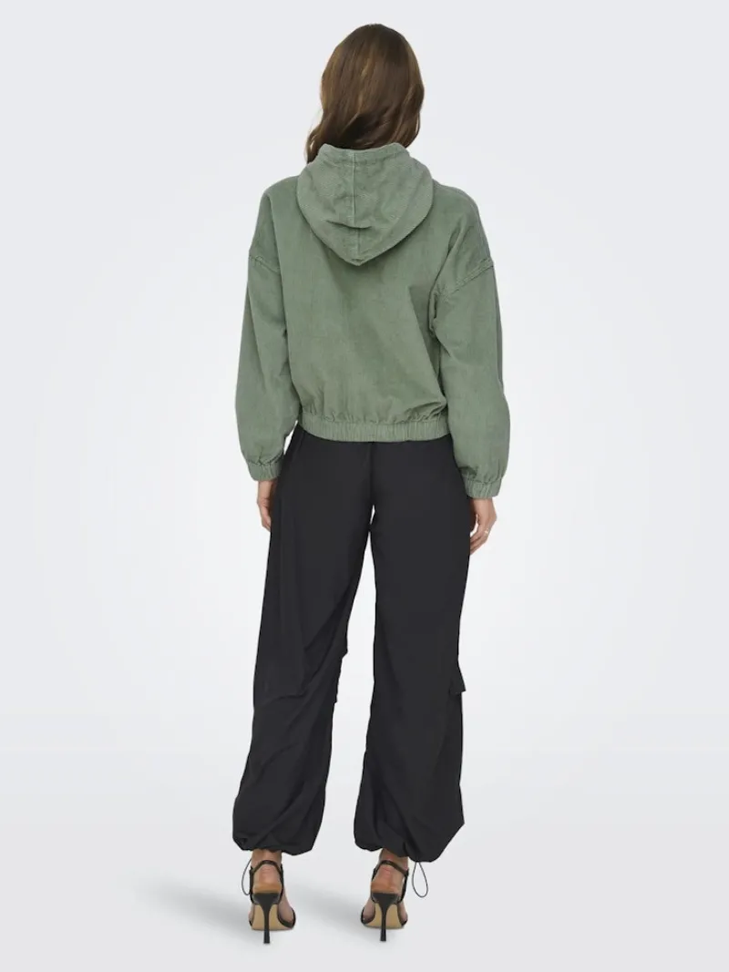 Only Jacken*ONLKENZIE L/S CORD JACKET PNT NOOS grün1