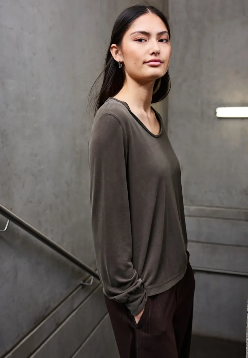 STREET ONE STUDIO Shirts*Silk-Look V-Neck Shirt dark auburn brown