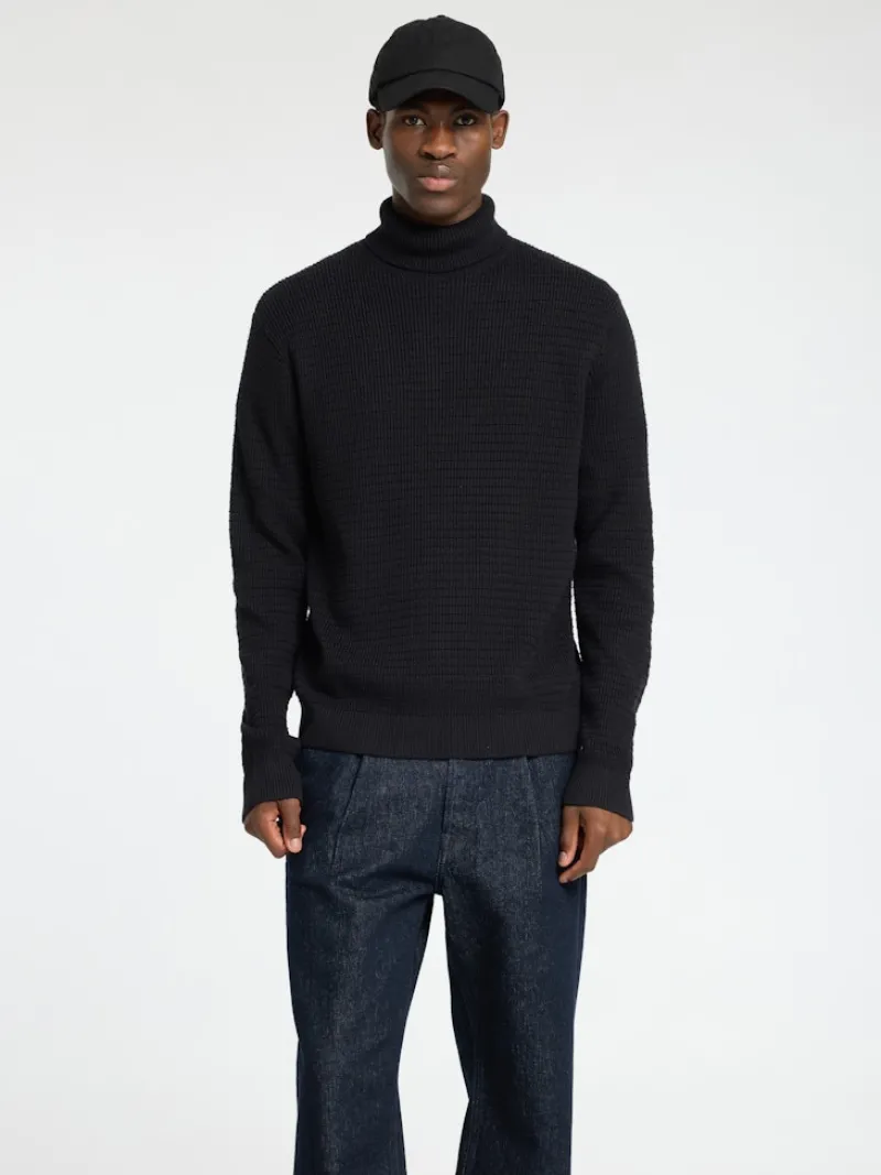 Selected Pullover & Sweatshirts*SLHTHEO LS KNIT STRUCTURE ROLL NECK Black
