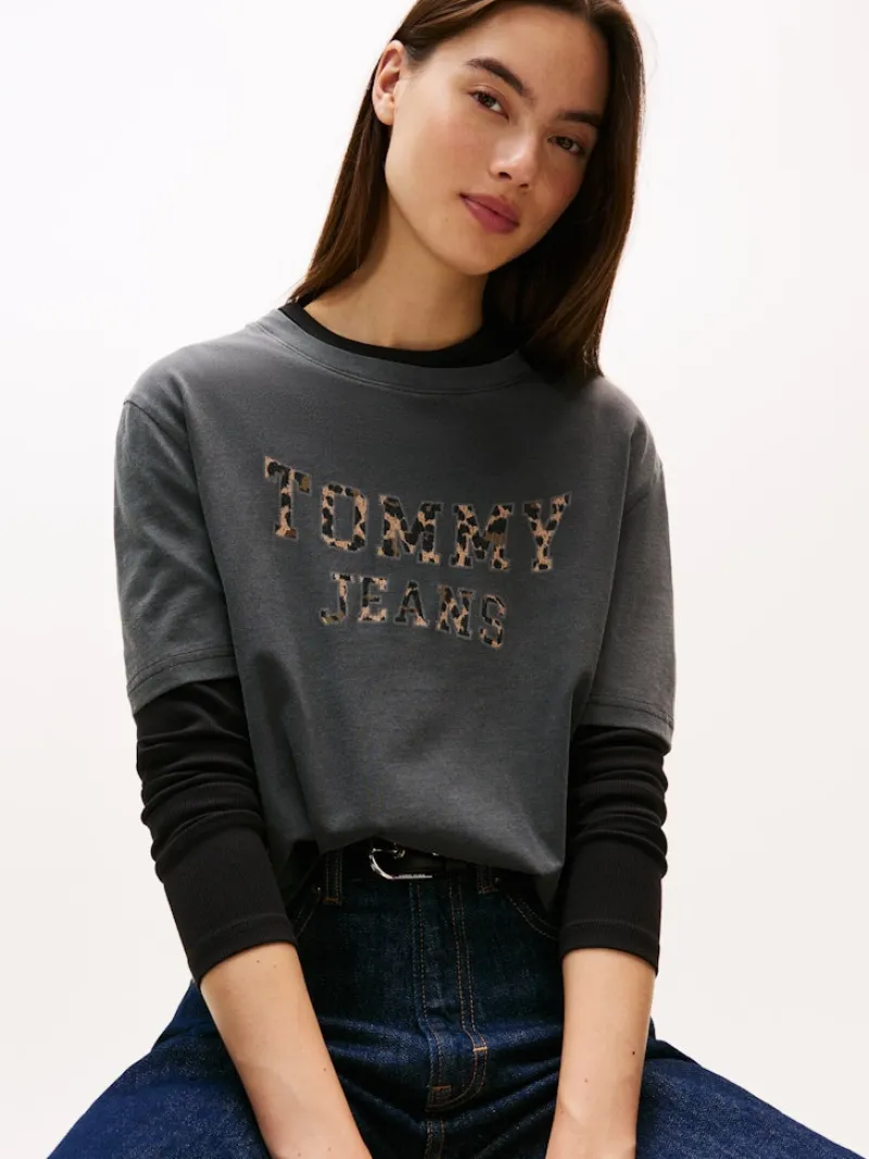 Tommy Jeans Shirts*TJW BXY LEOPARD VARSITY TEE Black