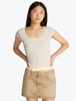 Tommy Jeans Shirts*TJW SLIM VNECK GMD RIB SS ancient white