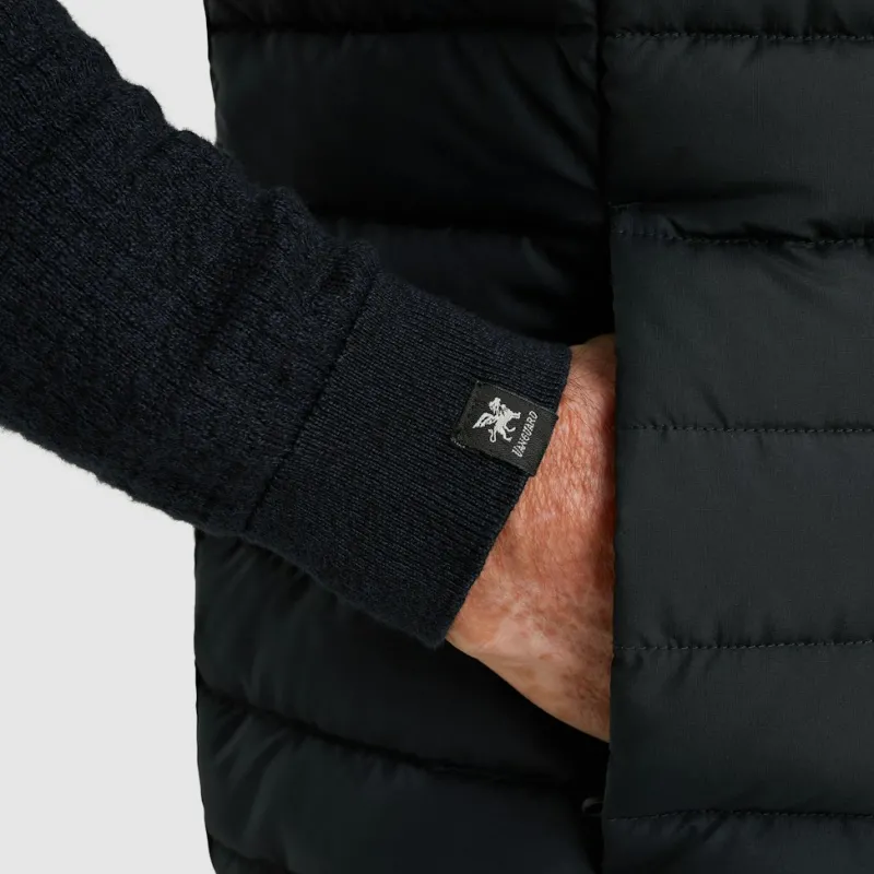 Vanguard Westen*TRACKOUT Salute