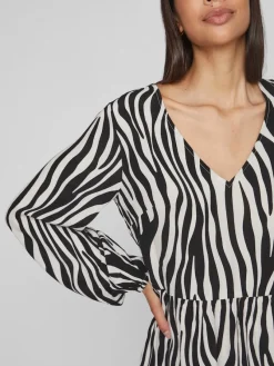 Vila Kleider*VIFINI L/S SHORT DRESS - NOOS black 3