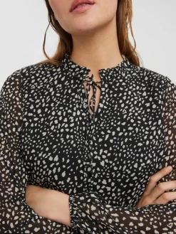 Vero Moda Blusen*VMCAITLYNN L/S TIE TOP EXP GA black2