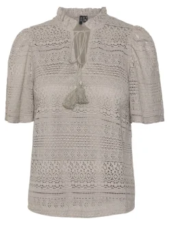 Vero Moda Blusen*VMHONEY LACE S/S TASSEL TOP WVN GA moon rock