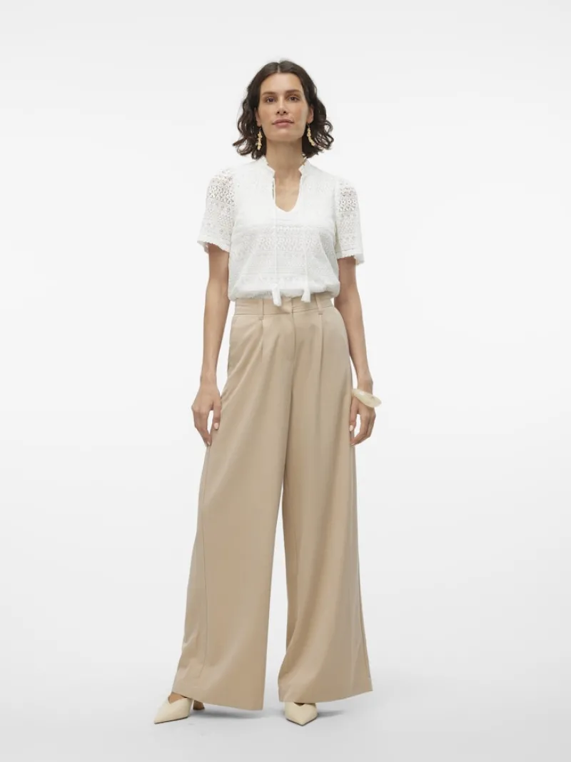 Vero Moda Blusen*VMHONEY LACE S/S TASSEL TOP WVN GA Snow White