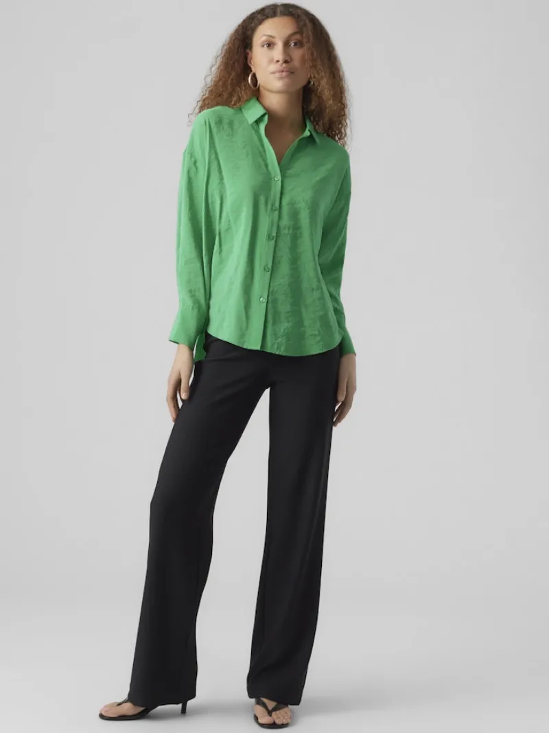 Vero Moda Blusen*VMQUEENY LS OVERSIZE SHIRT WVN GA NOOS bright green
