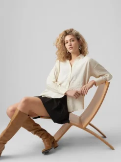 Vero Moda Blusen*VMQUEENY LS OVERSIZE SHIRT WVN GA NOOS antique white